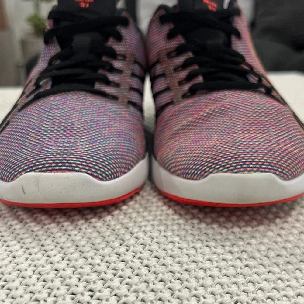 Nike Free TR 6 Black and Red Sneakers
